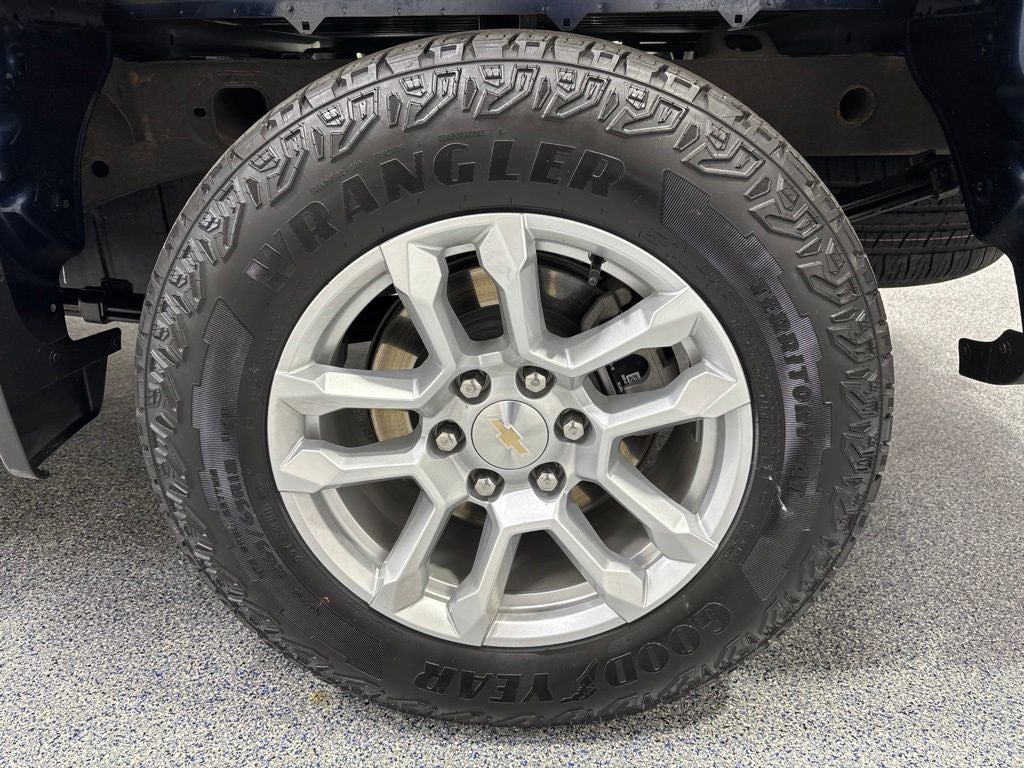 2023 Chevrolet Silverado 1500 LT LT1