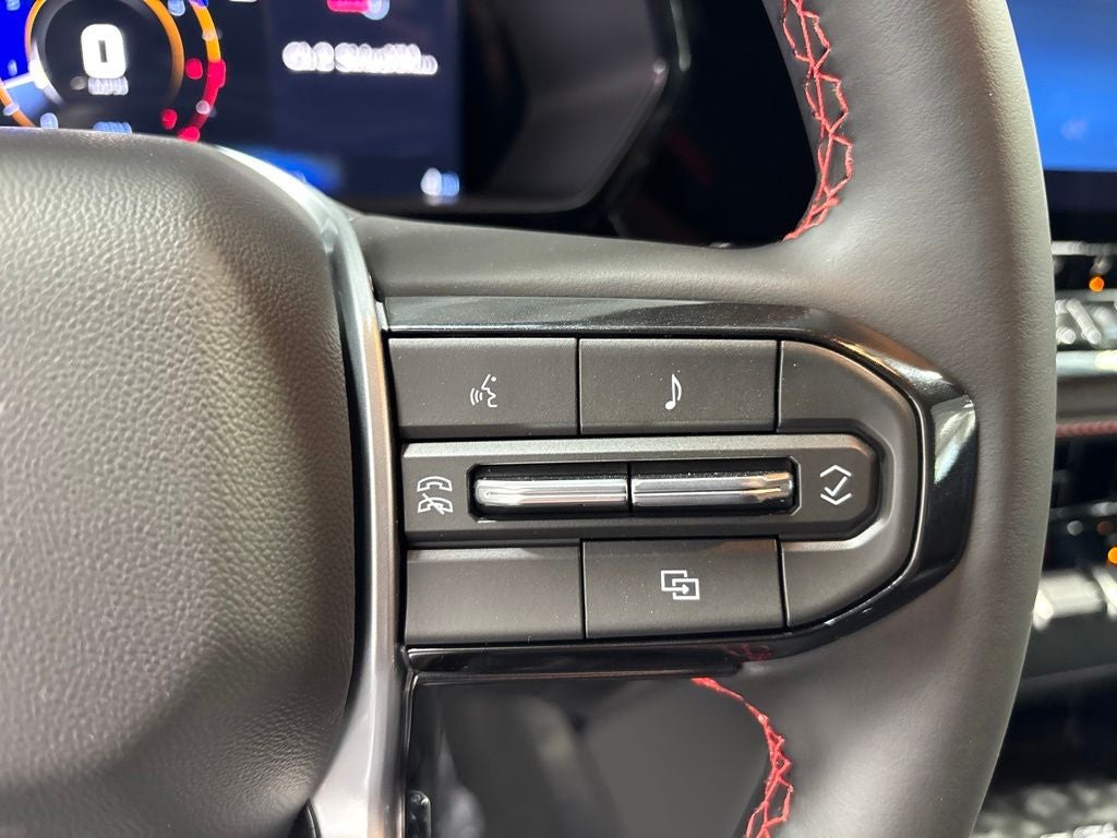 2026 Chevrolet Colorado Z71 - Photo 14