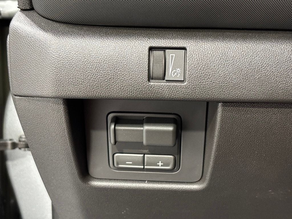 2026 Chevrolet Colorado Z71 - Photo 40