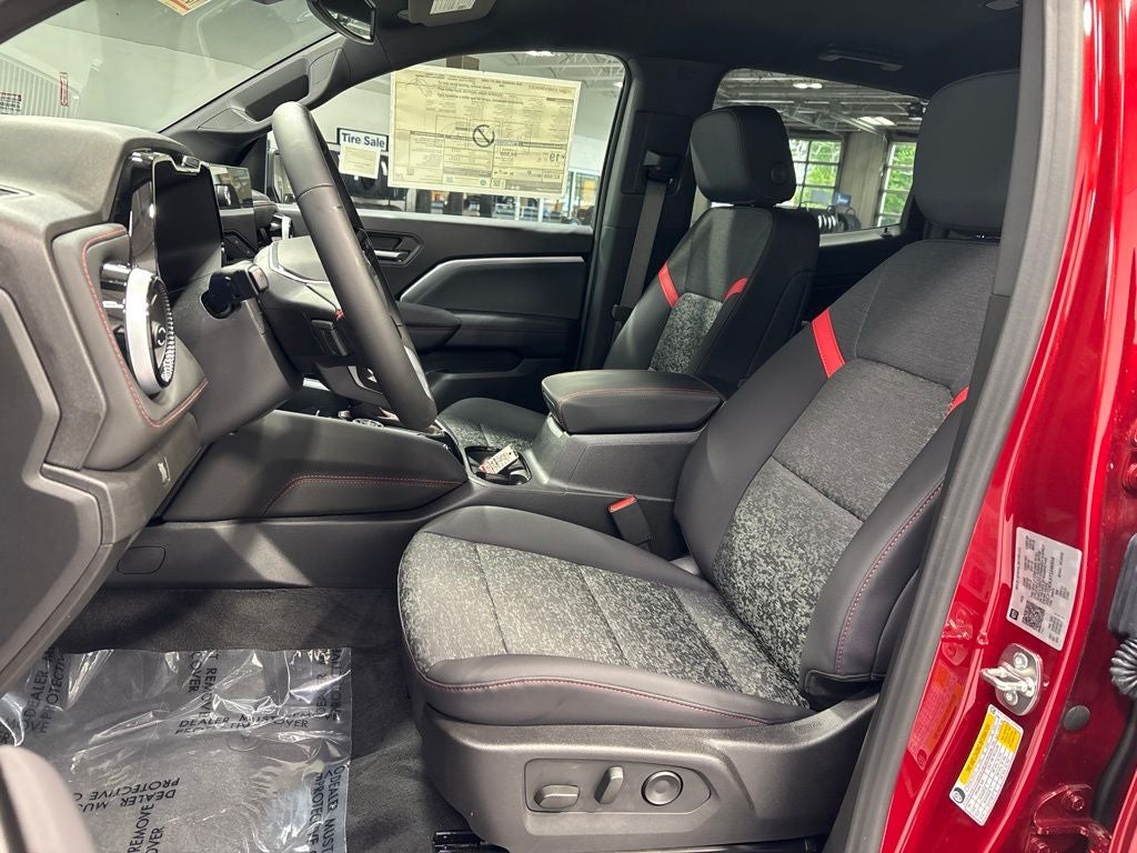 2026 Chevrolet Colorado Z71 - Photo 9