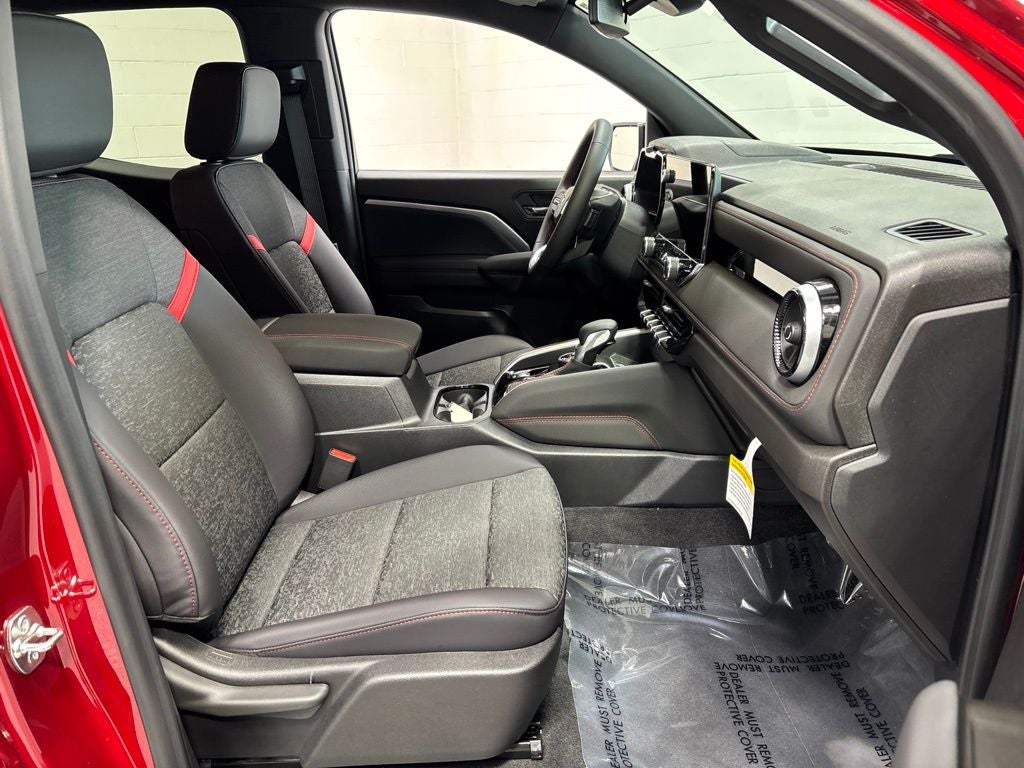2026 Chevrolet Colorado Z71 - Photo 10