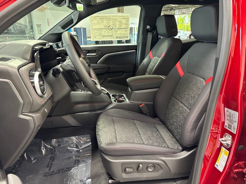 2026 Chevrolet Colorado Z71 - Photo 9
