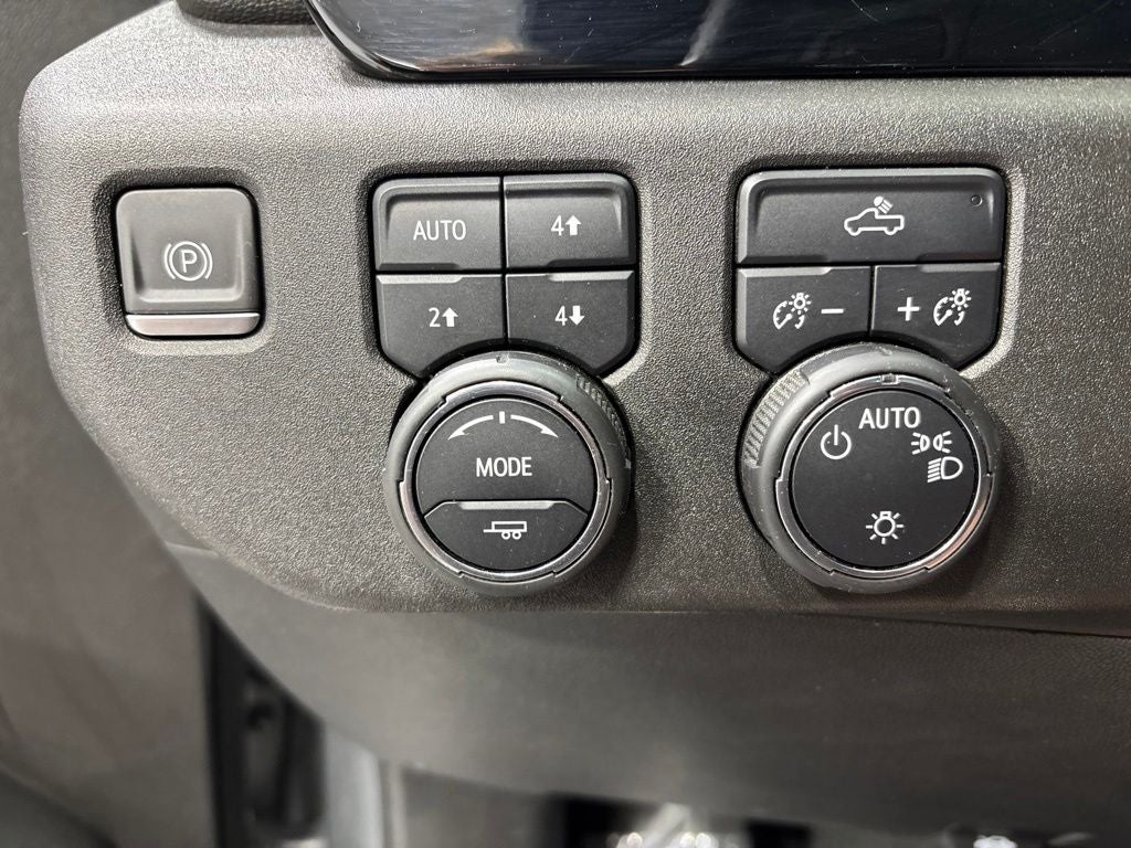 2023 Chevrolet Silverado 1500 LT LT1
