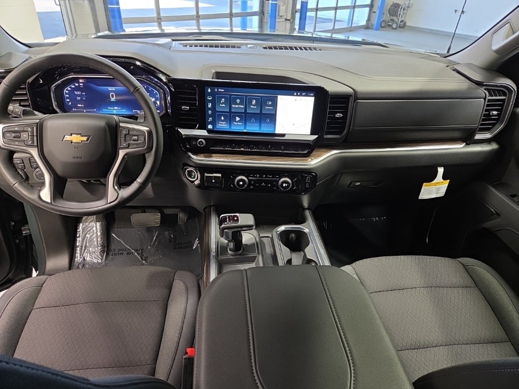 2026 Chevrolet Silverado 1500 LT LT1