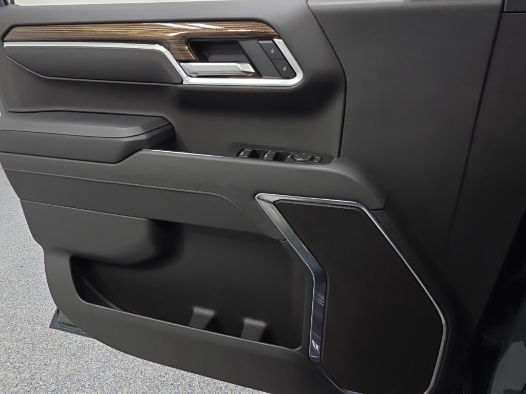 2026 Chevrolet Silverado 1500 LT LT1