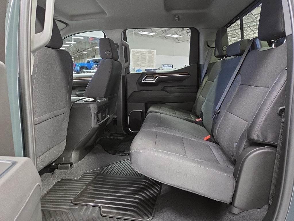 2026 Chevrolet Silverado 1500 LT LT1