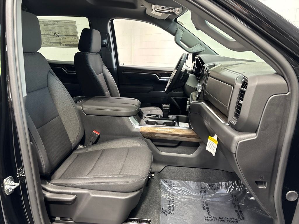 2026 Chevrolet Silverado 1500 LT LT1