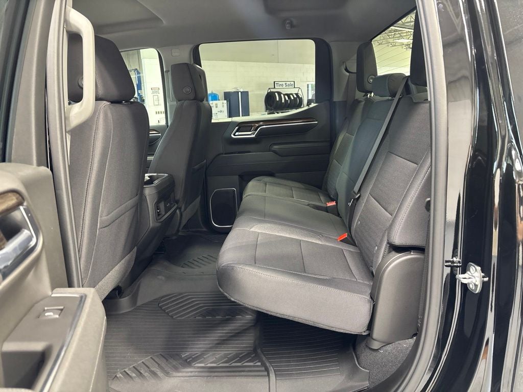 2026 Chevrolet Silverado 1500 LT LT1