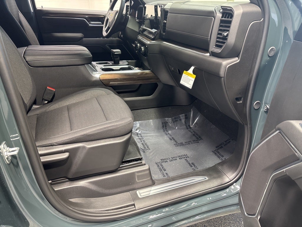 2026 Chevrolet Silverado 1500 LT LT1