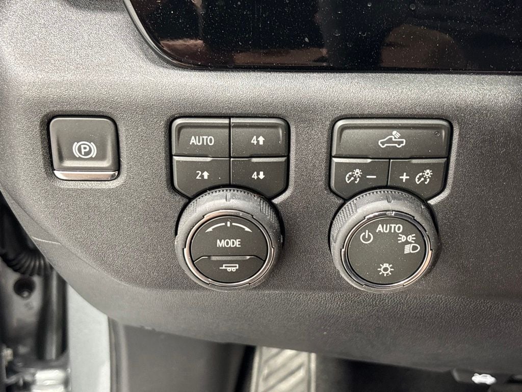 2026 Chevrolet Silverado 1500 LT LT1