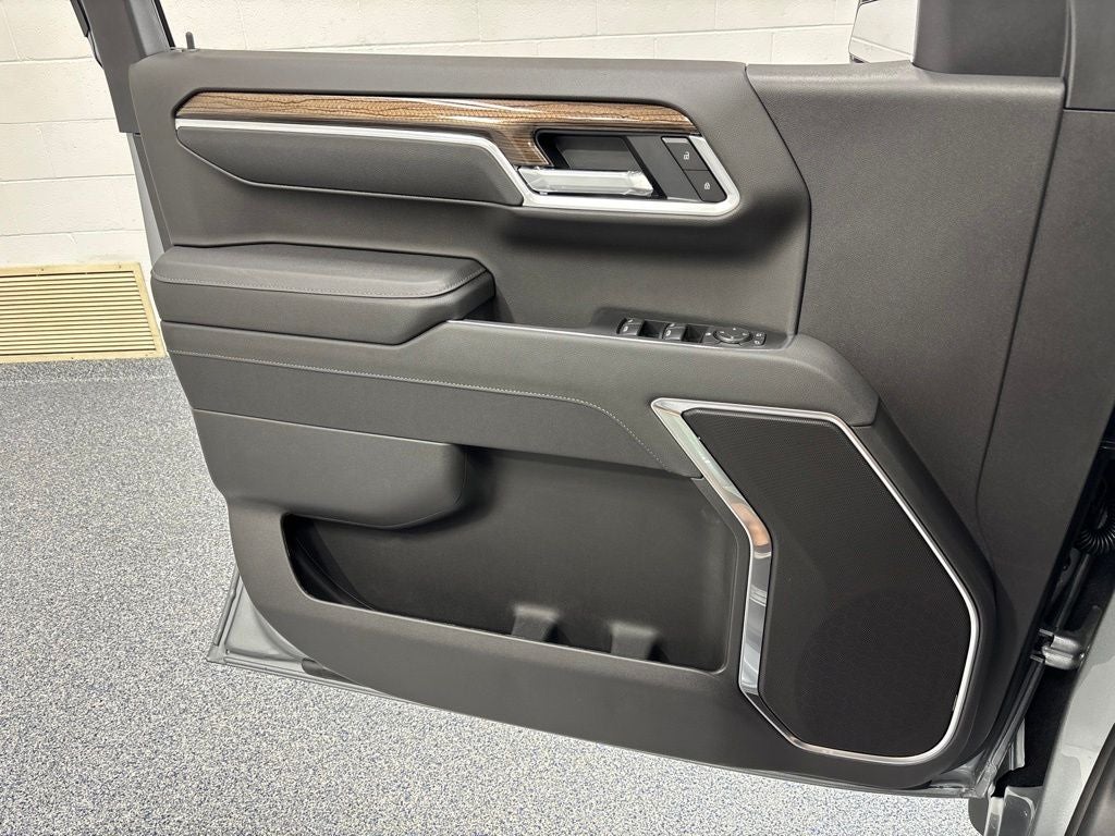 2026 Chevrolet Silverado 1500 LT LT1