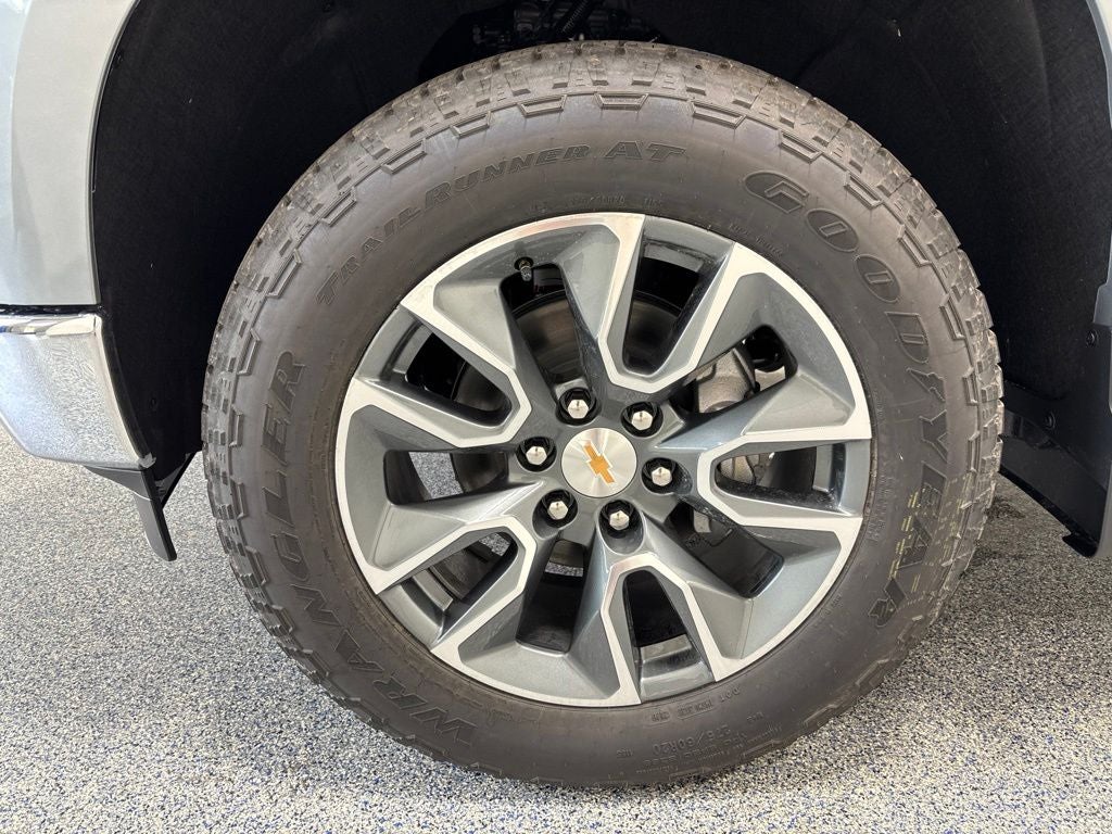 2026 Chevrolet Silverado 1500 LT LT1
