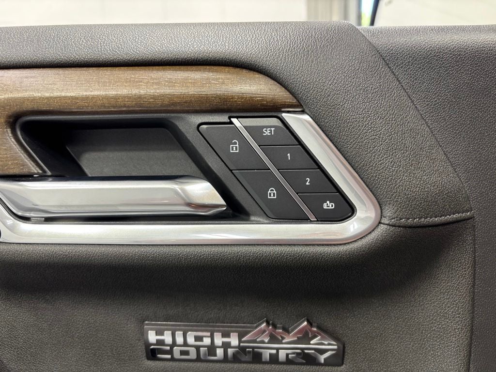 2025 Chevrolet Silverado 1500 High Country