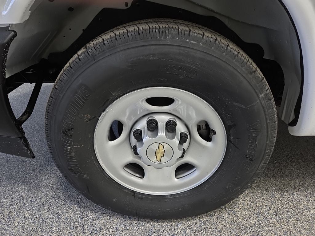 2026 Chevrolet Express 2500 Work Van Cargo