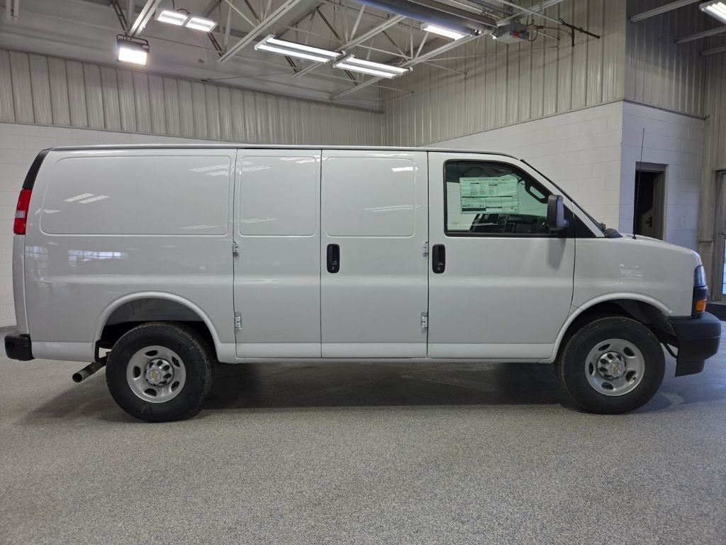 2026 Chevrolet Express 2500 Work Van Cargo