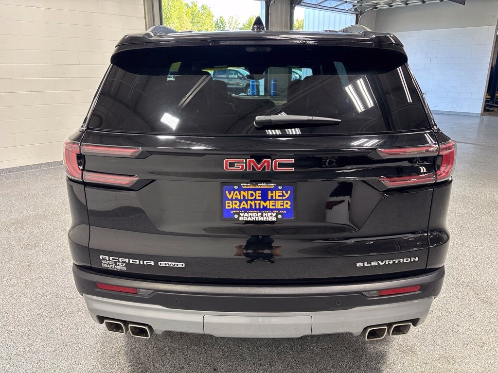 2026 GMC Acadia Elevation