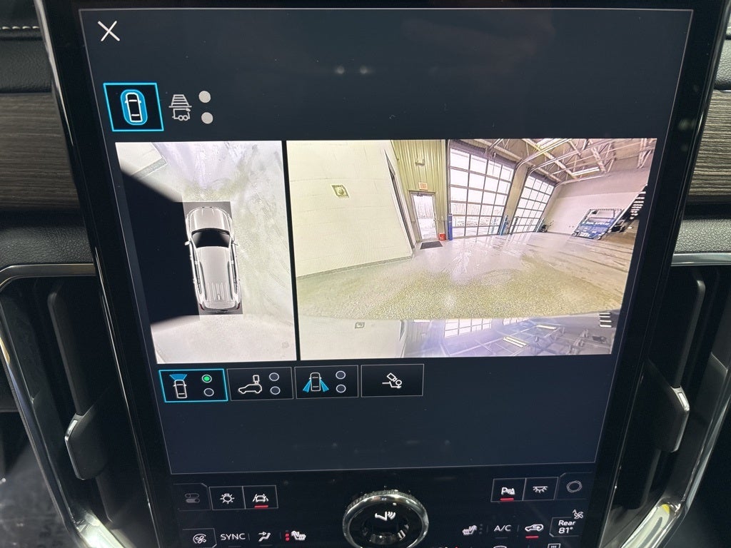 2025 GMC Acadia Denali