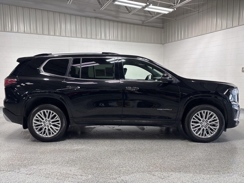 2025 GMC Acadia Denali