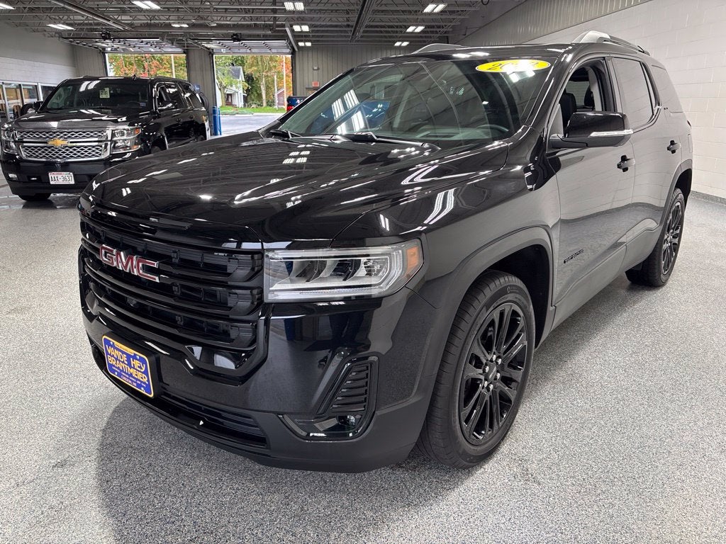 2023 GMC Acadia SLT