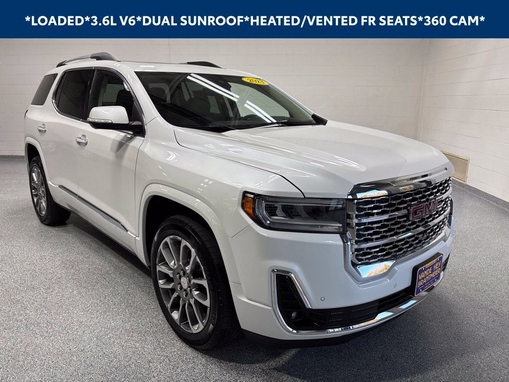 2023 GMC Acadia Denali