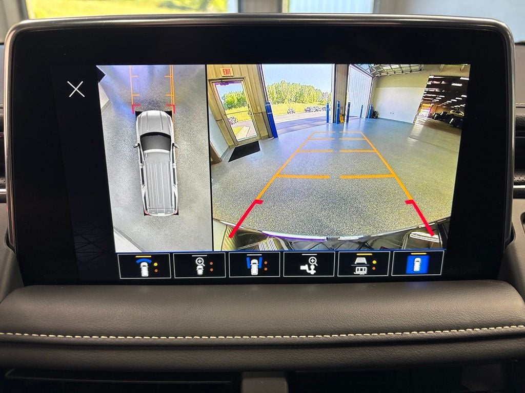 2022 GMC Yukon XL SLT