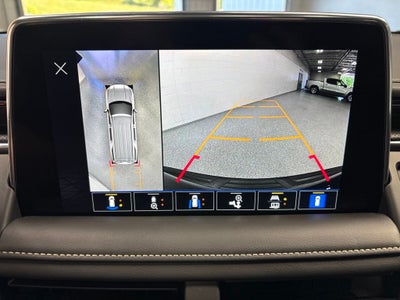 2022 GMC Yukon XL SLT