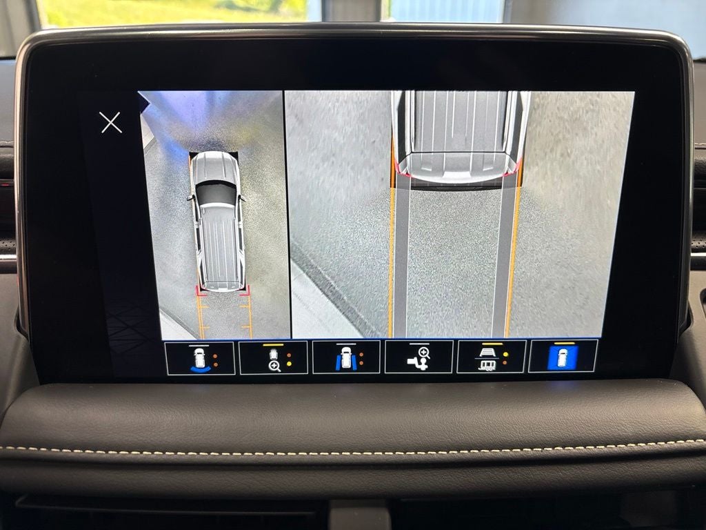 2022 GMC Yukon XL SLT