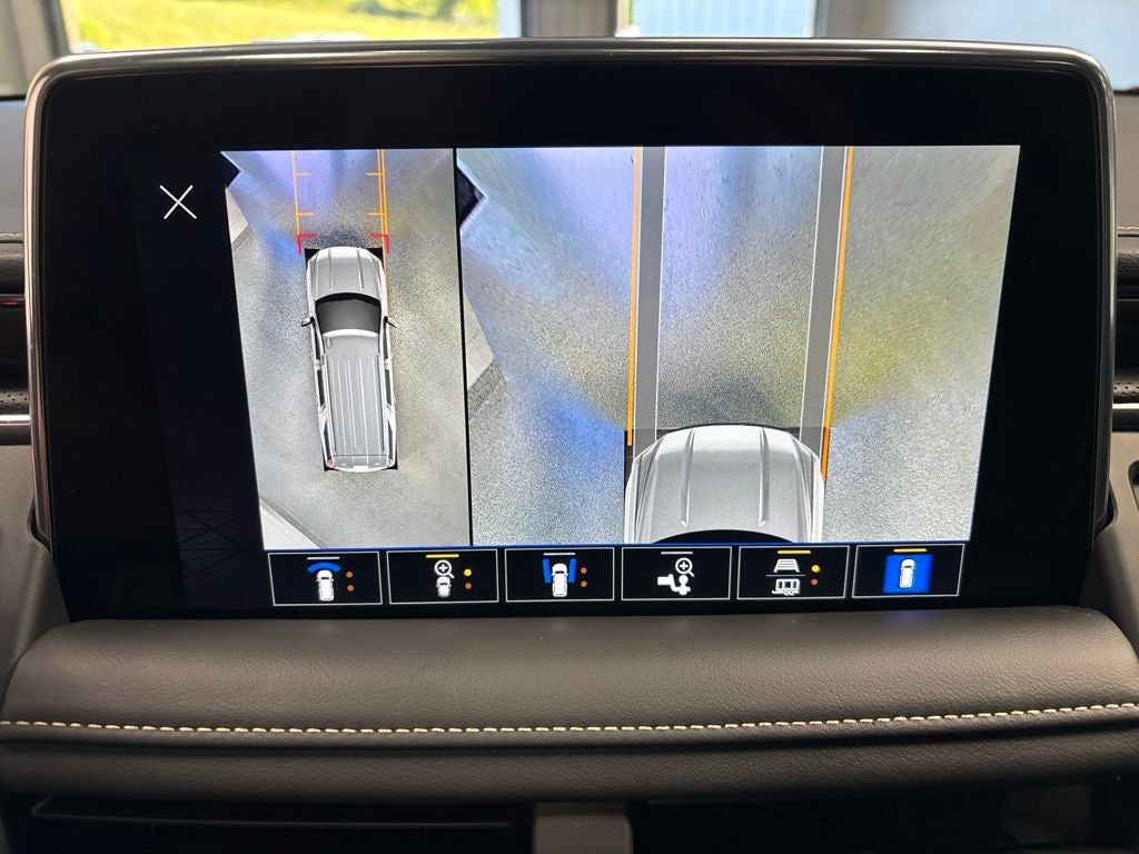 2022 GMC Yukon XL SLT