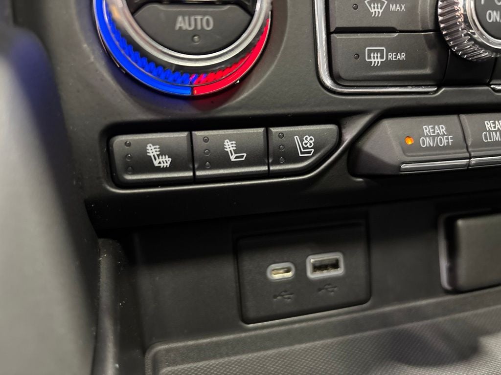 2022 GMC Yukon XL SLT