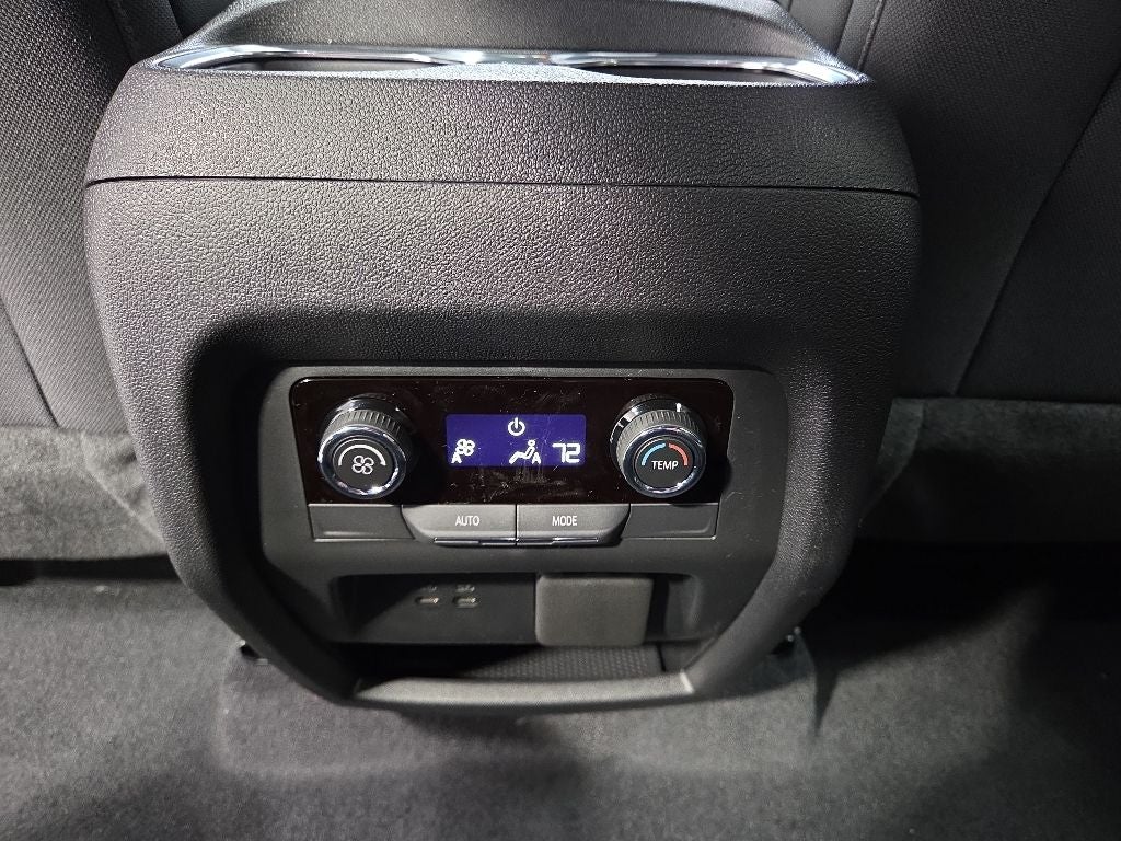 2026 Chevrolet Traverse LT 2LT