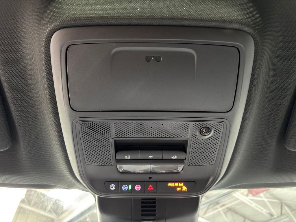 2027 Chevrolet Traverse LT 2LT