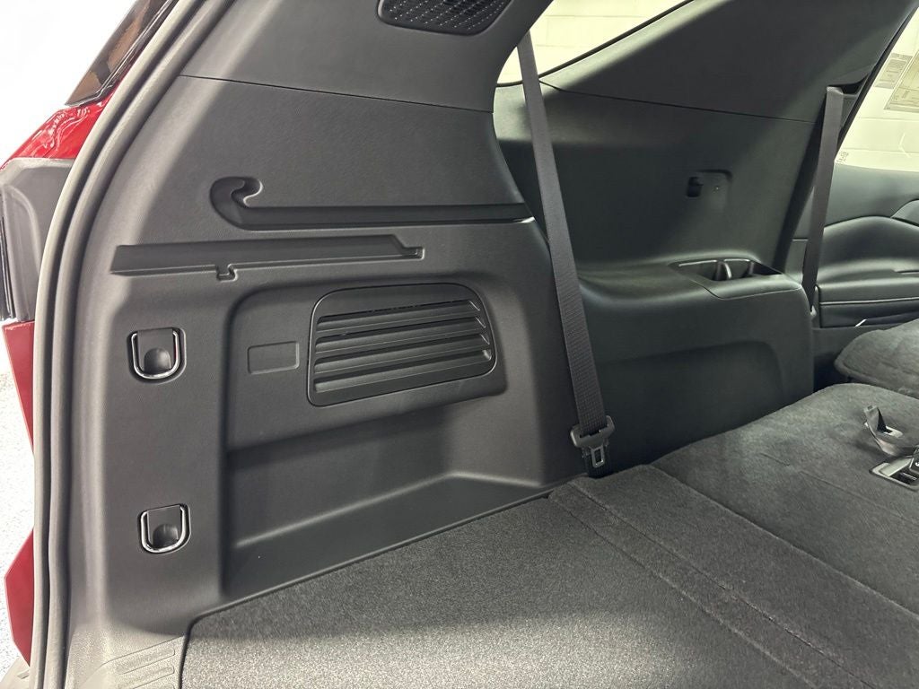 2027 Chevrolet Traverse LT 2LT