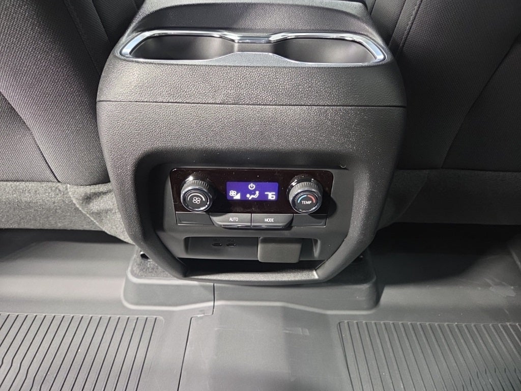 2026 Chevrolet Traverse LT 2LT