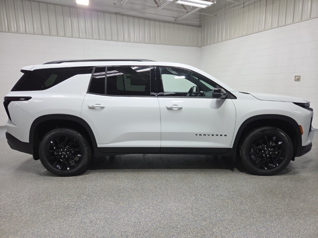 2026 Chevrolet Traverse LT 2LT
