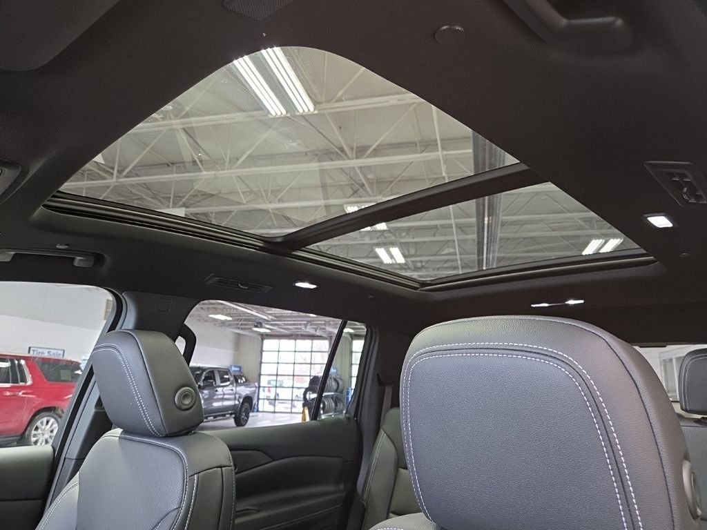 2026 Chevrolet Traverse LT 2LT