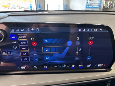 2027 Chevrolet Traverse LT 2LT