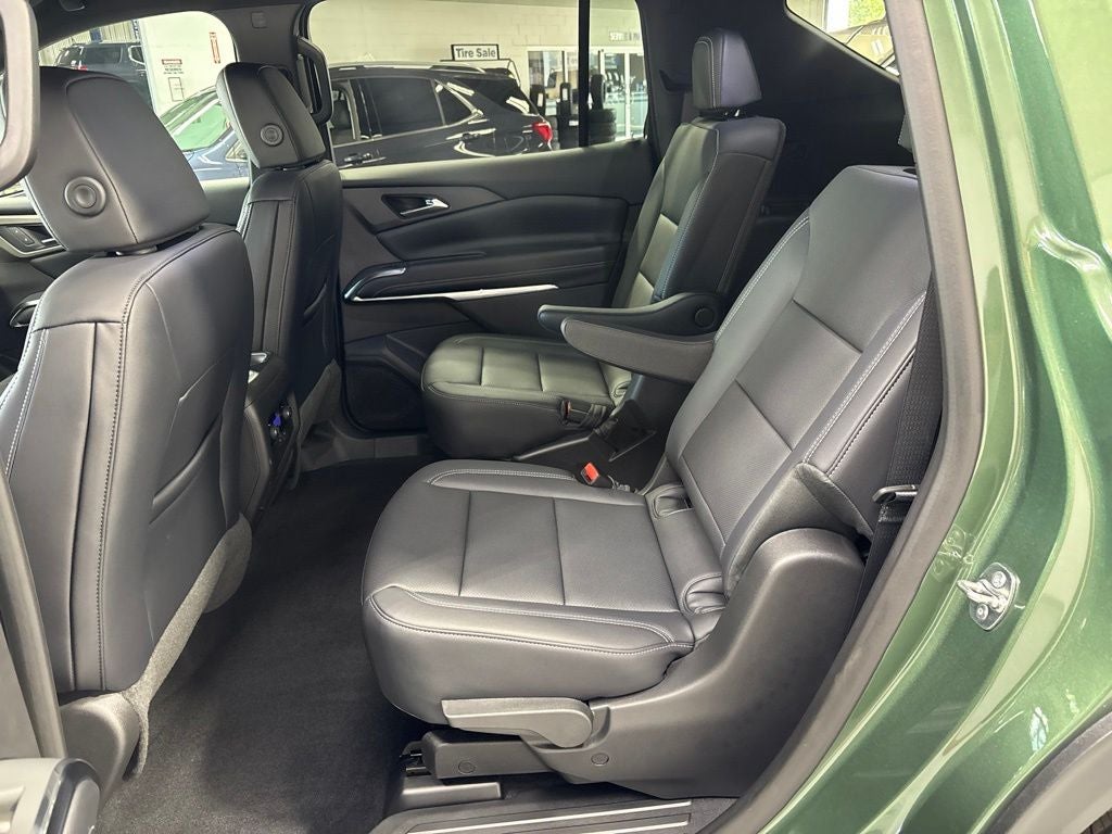 2027 Chevrolet Traverse LT 2LT