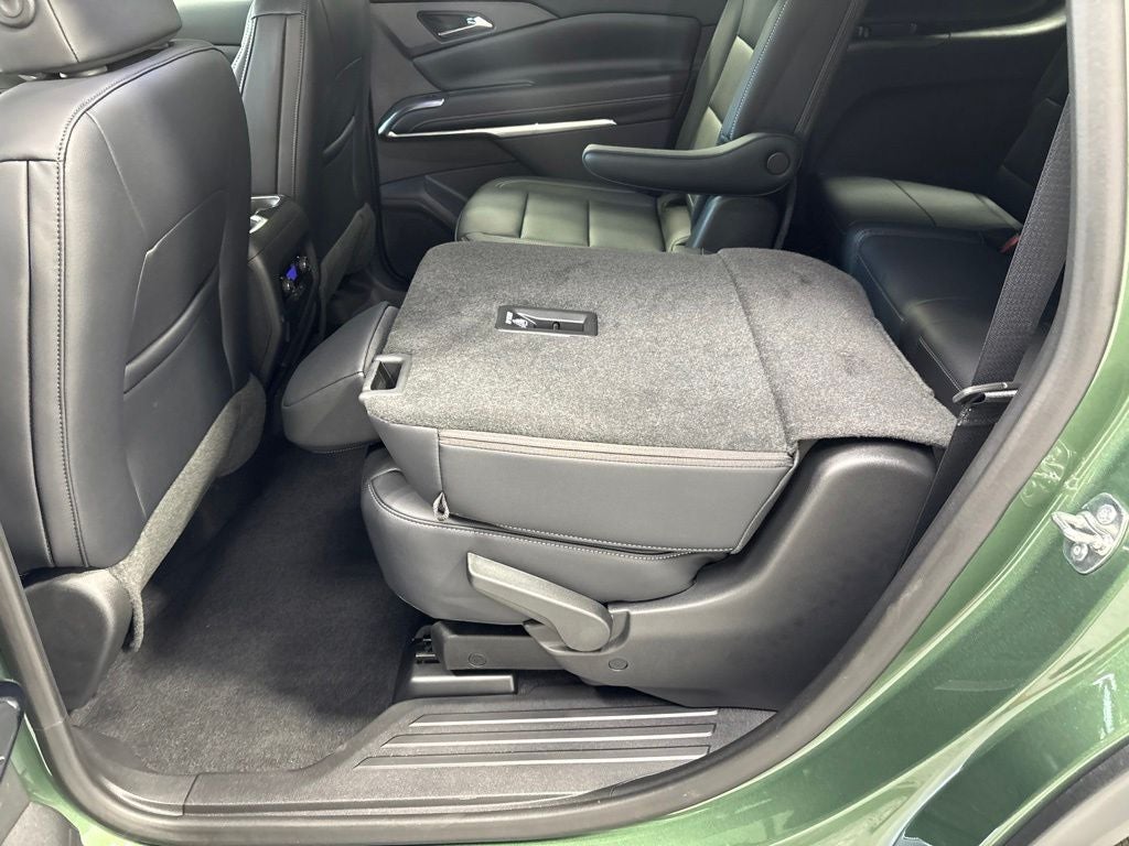 2027 Chevrolet Traverse LT 2LT