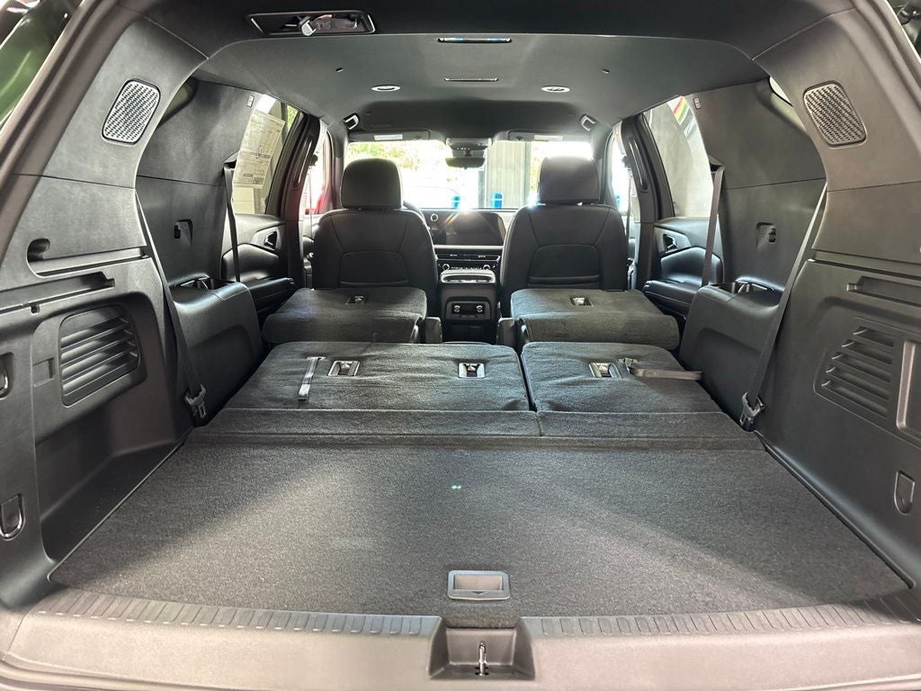 2027 Chevrolet Traverse LT 2LT