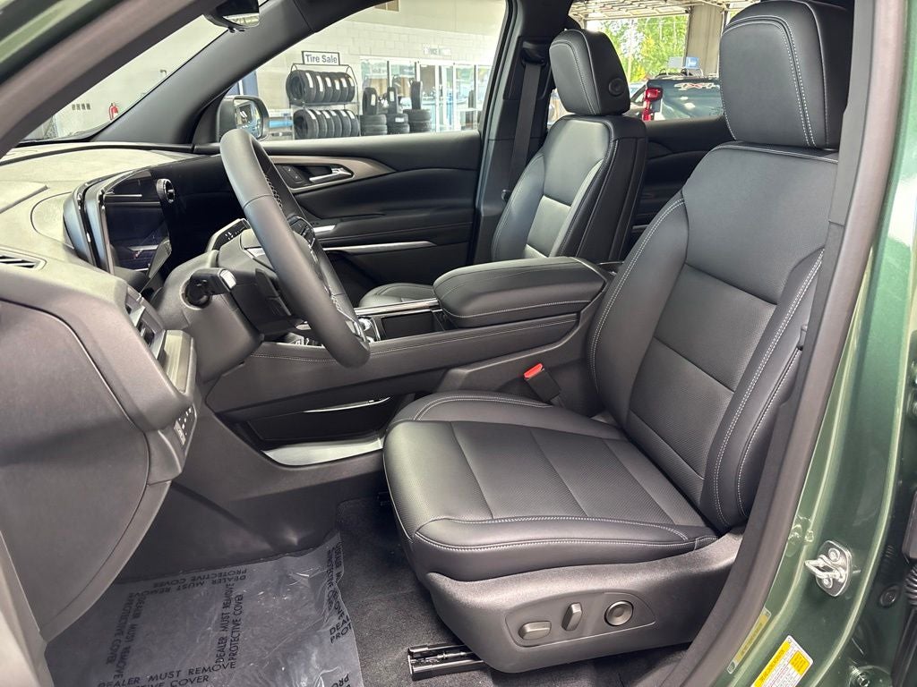 2027 Chevrolet Traverse LT 2LT