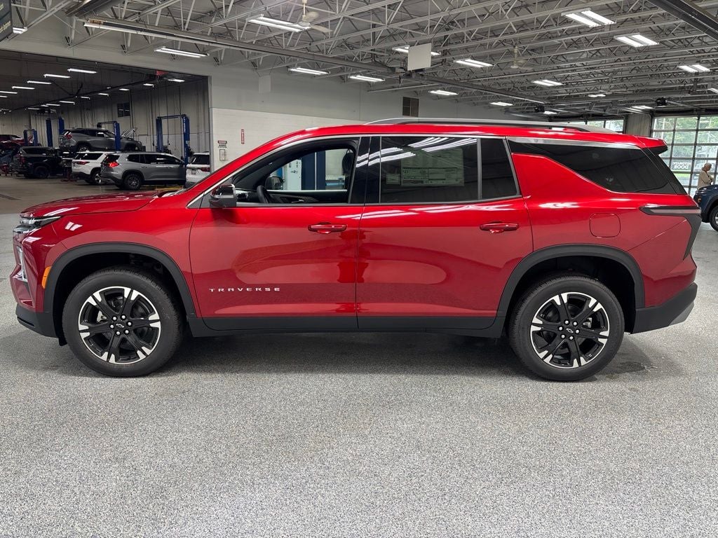 2027 Chevrolet Traverse LT 2LT