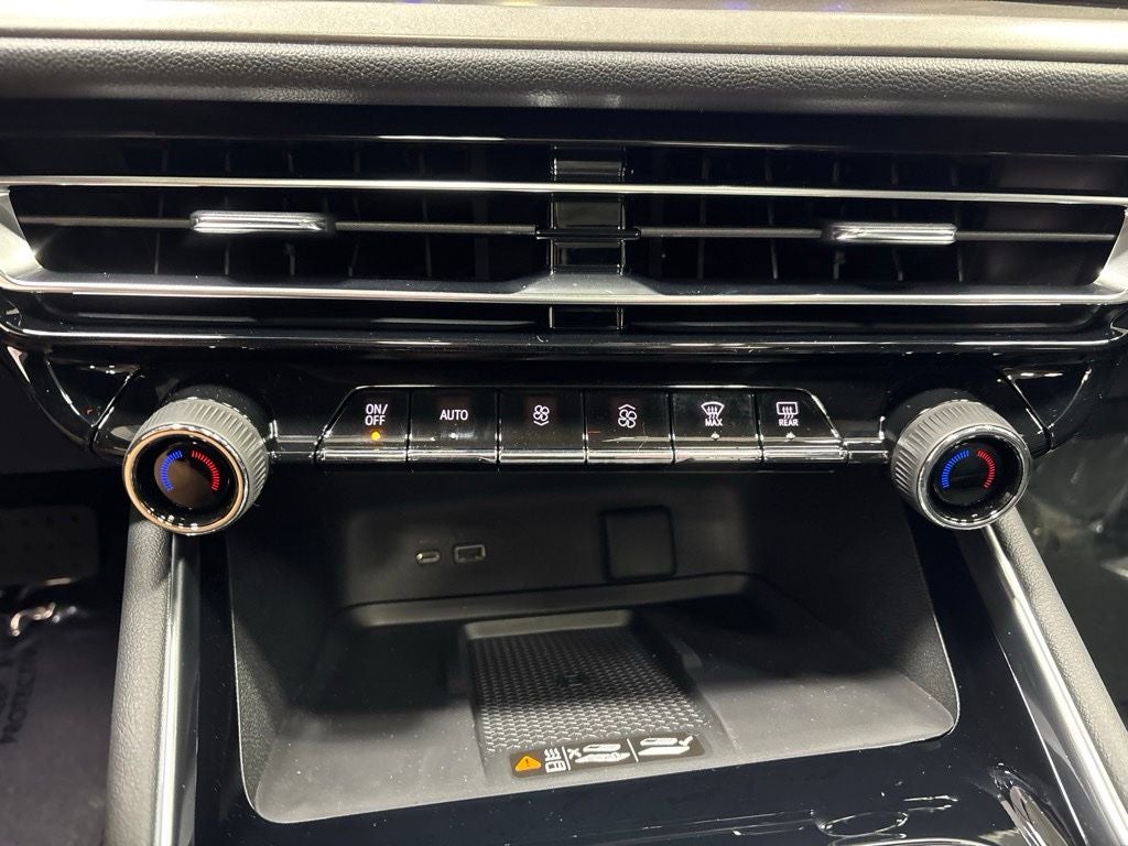 2027 Chevrolet Traverse LT 2LT