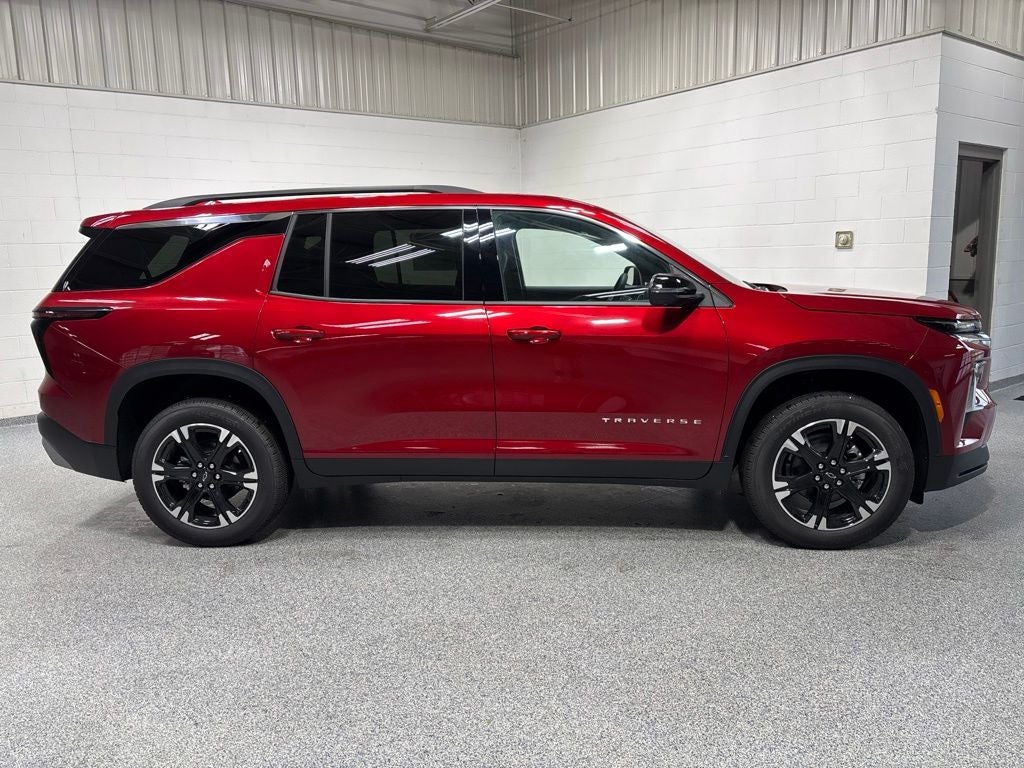 2027 Chevrolet Traverse LT 2LT