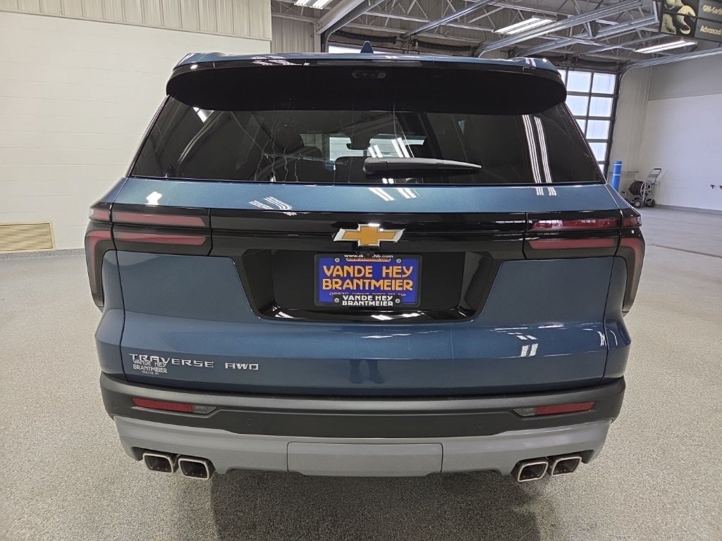 2026 Chevrolet Traverse LT 2LT
