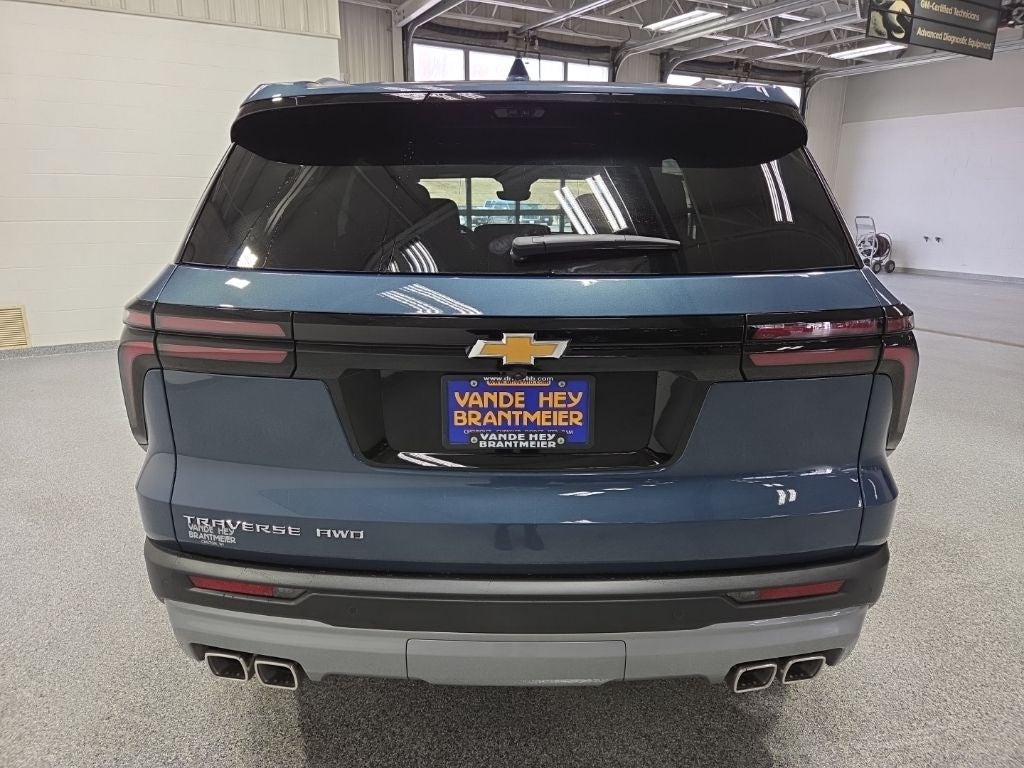 2026 Chevrolet Traverse LT 2LT