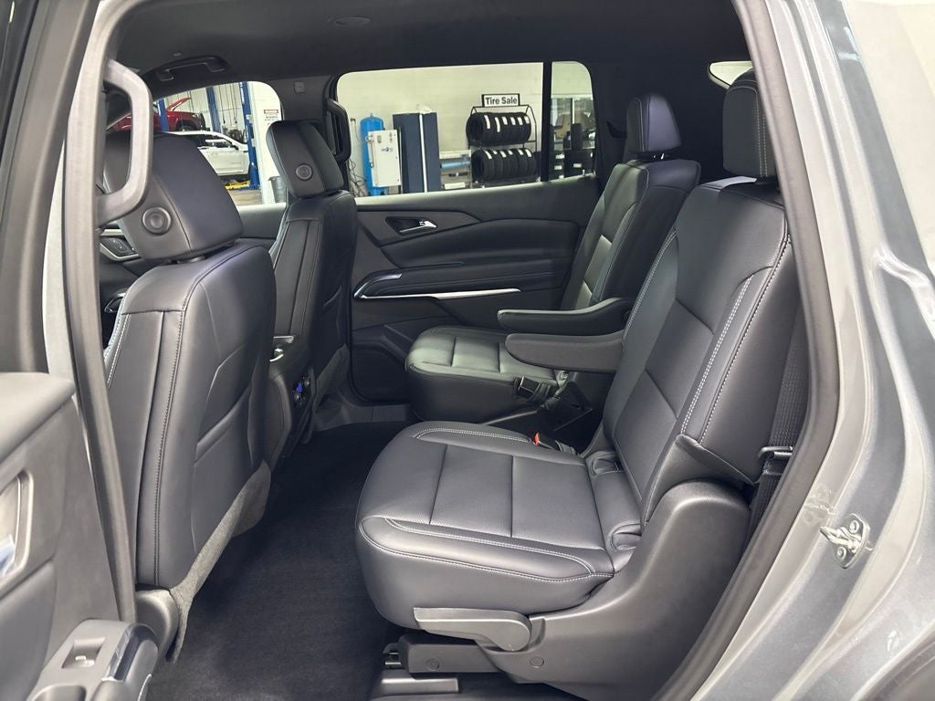 2027 Chevrolet Traverse LT 2LT