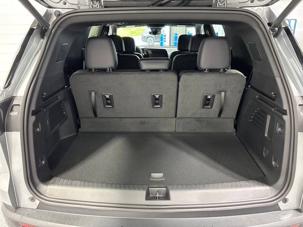 2027 Chevrolet Traverse LT 2LT