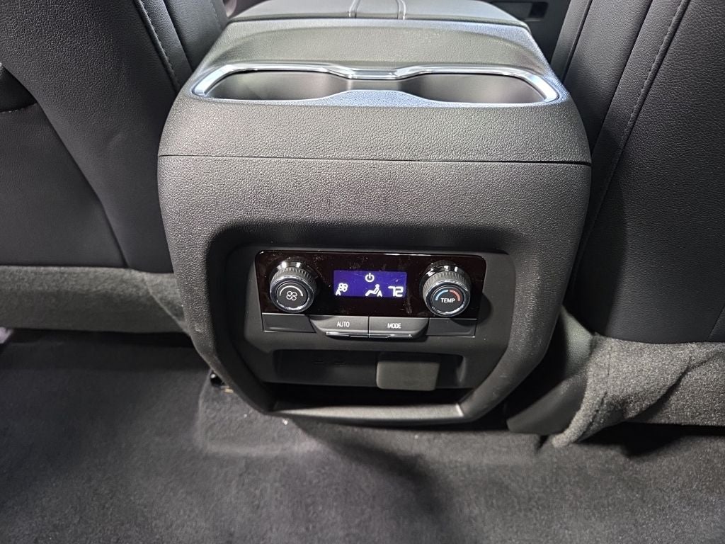 2026 Chevrolet Traverse LT 2LT