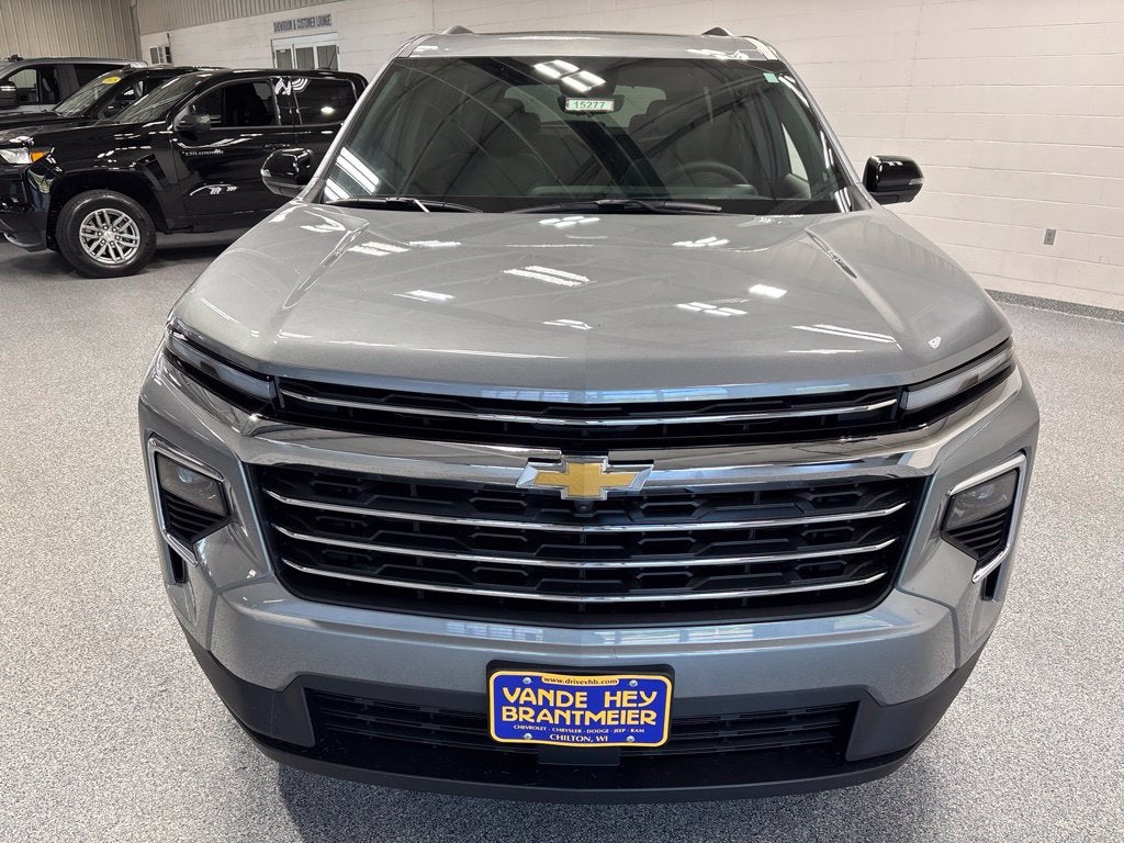2027 Chevrolet Traverse LT 2LT