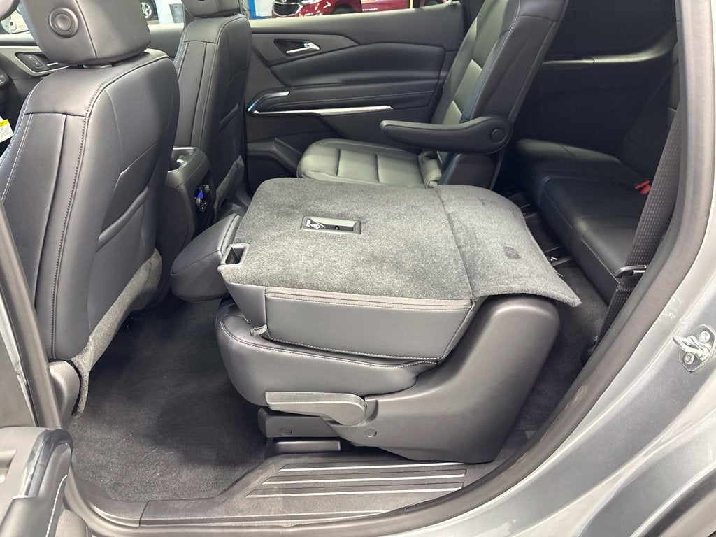 2027 Chevrolet Traverse LT 2LT
